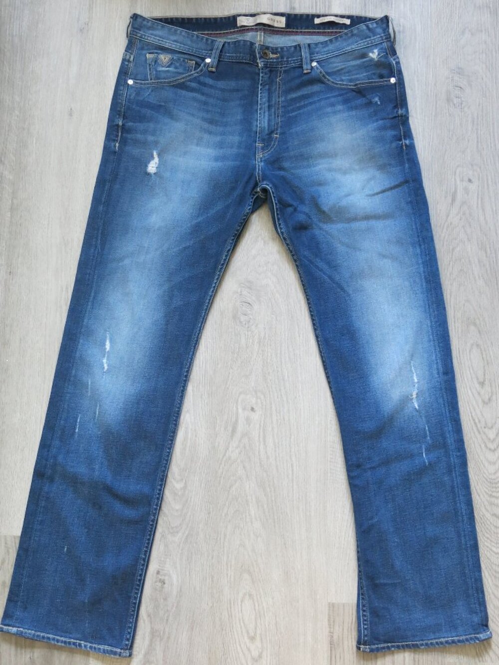 Guess Regular Straight Leg Cotton Blend Distressed Denim Jeans - Size 34 - Picture 2 of 8